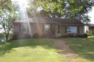 114 Edgewood Dr, Harmony, PA 16037