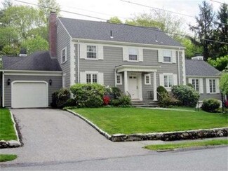 33 Swarthmore Rd, Wellesley, MA 02482