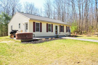 109 Coyote Ridge Dr, Vassalboro, ME 04989