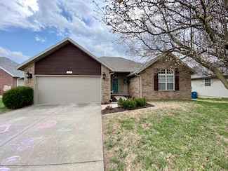 710 E Placer Mill Rd, Nixa, MO 65714
