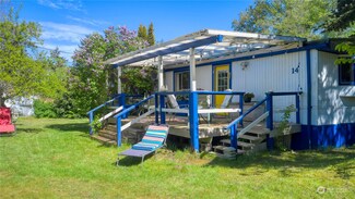 14 Diane Cir, Point Roberts, WA 98281