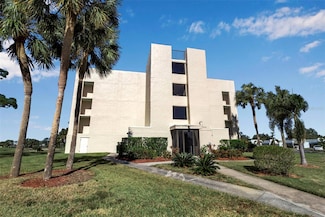 4119 61st Avenue Terrace W Unit 105, Bradenton, FL 34210