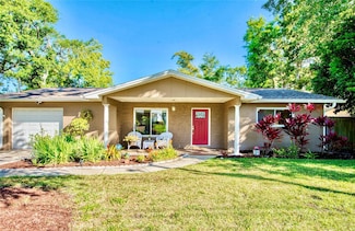 2501 Crescent Dr, Largo, FL 33770