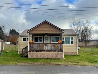 118 Thorn St, Sophia, WV 25921