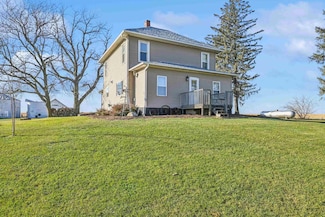 2571 York Ave, Winthrop, IA 50682