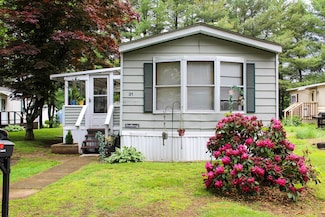 31 James Dr, North Windham, CT 06256