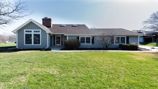 14211 Morgan Ct, Libertyville, IL 60048
