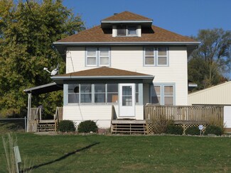 26592 195th St, Crescent, IA 51526