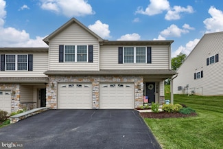 17 Southwoods Dr, Elizabethtown, PA 17022