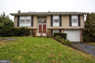406 Surrey Dr, Lancaster, PA 17601