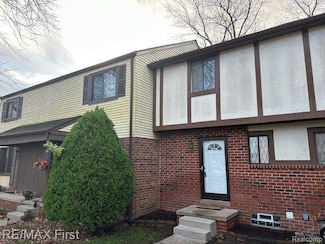 8524 Hickory Dr Unit 8524, Sterling Heights, MI 48312