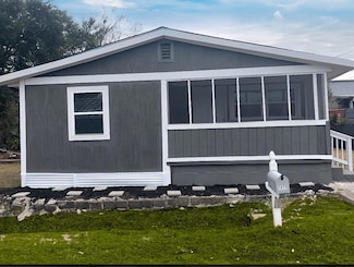1879 Hampton Ave, North Charleston, SC 29405