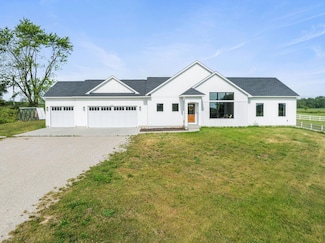 6581 Timpson Ave SE, Alto, MI 49302