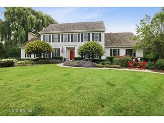 5521 Churchill Ln, Libertyville, IL 60048