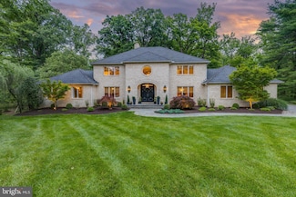 8 Rockland Vue Ct, Towson, MD 21204
