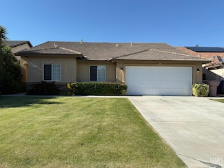 8214 Maple Grove Ln, Bakersfield, CA 93312