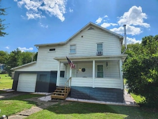 241 Railroad St, Hyde Park, PA 15641
