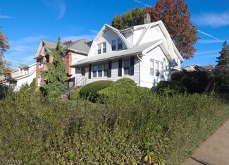 133 Degraw Ave, Teaneck, NJ 07666