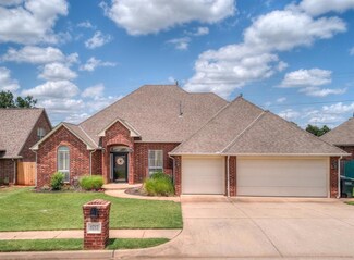 1717 Redland Dr, Edmond, OK 73003