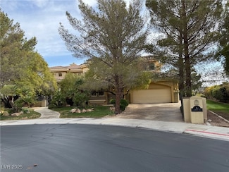4 Bloomfield Hills Dr, Henderson, NV 89052