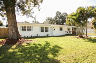 711 48th St W, Palmetto, FL 34221