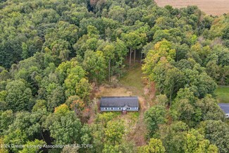 5233 Toles Rd, Mason, MI 48854