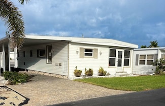 104 Pier D, Naples, FL 34112