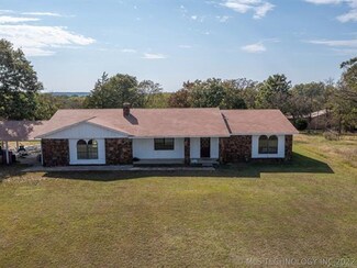 8395 Adams Creek Rd, Beggs, OK 74421