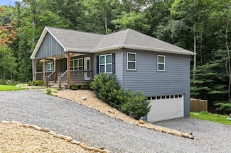 101 Christian Ct, Blairsville, GA 30512