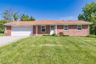 2077 Saline Rd, Fenton, MO 63026