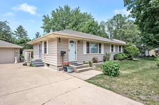1333 Valley St, Chaska, MN 55318