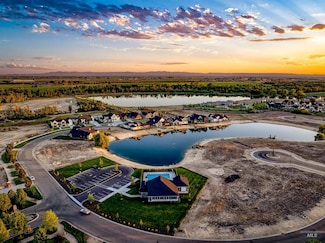 6371 Salmon Falls Ln, Star, ID 83669