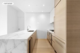 30 Riverside Blvd Unit 33E, New York, NY 10069