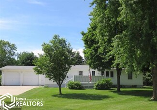 329 Chestnut St, Osage, IA 50461