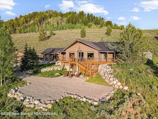 20 Trail Ride Ln, Cora, WY 82925