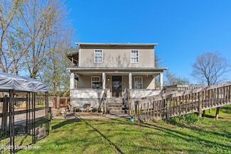 4534 Lake Dreamland Dr, Louisville, KY 40216