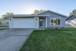 2016 S Grant Ave, Janesville, WI 53546