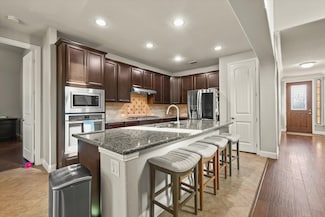 1104 Bentley Dr, Roanoke, TX 76262