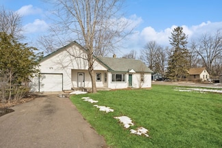 2185 County Road H2, New Brighton, MN 55112