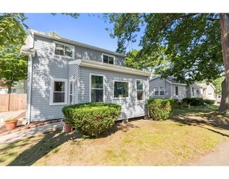 8 Marietta St, Woburn, MA 01801