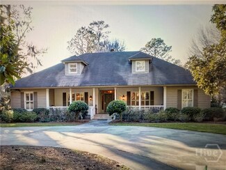 7523 La Roche Ave, Savannah, GA 31406