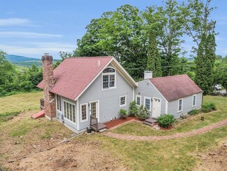 68 Hooper Hill Rd, New Boston, NH 03070