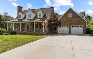 2710 Piney Mountain Rd, Walnut Cove, NC 27052