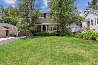 N074 Nepil Ave, Wheaton, IL 60187