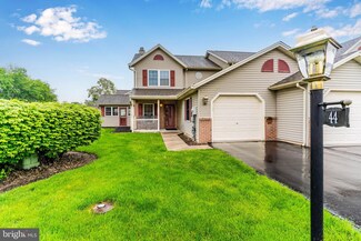 44 Westwood Ct, Enola, PA 17025