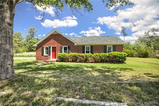 2111 Jenkins Neck Rd, Hayes, VA 23072