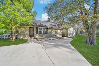 4072 Texas 105, Navasota, TX 77868