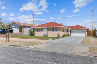 38953 Foxholm Dr, Palmdale, CA 93551