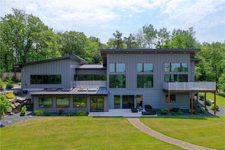 1250 Priory Rd, Eau Claire, WI 54701