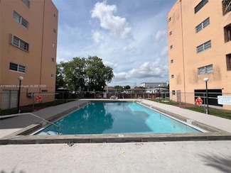 460 E 23rd St Unit 118, Hialeah, FL 33013